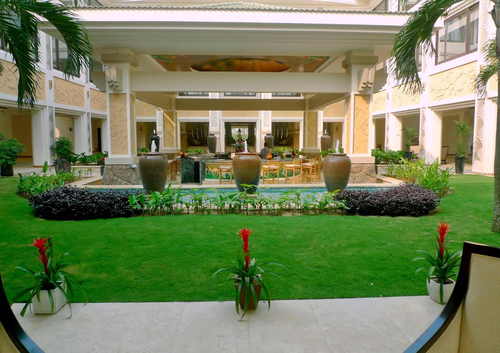 Olalani Resort & Condotel Da Nang Exterior foto